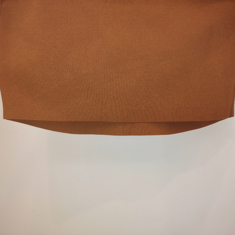 House Of Harlow 1960 Mock Neck Sleeveless Knit Top - Picture 6 of 7